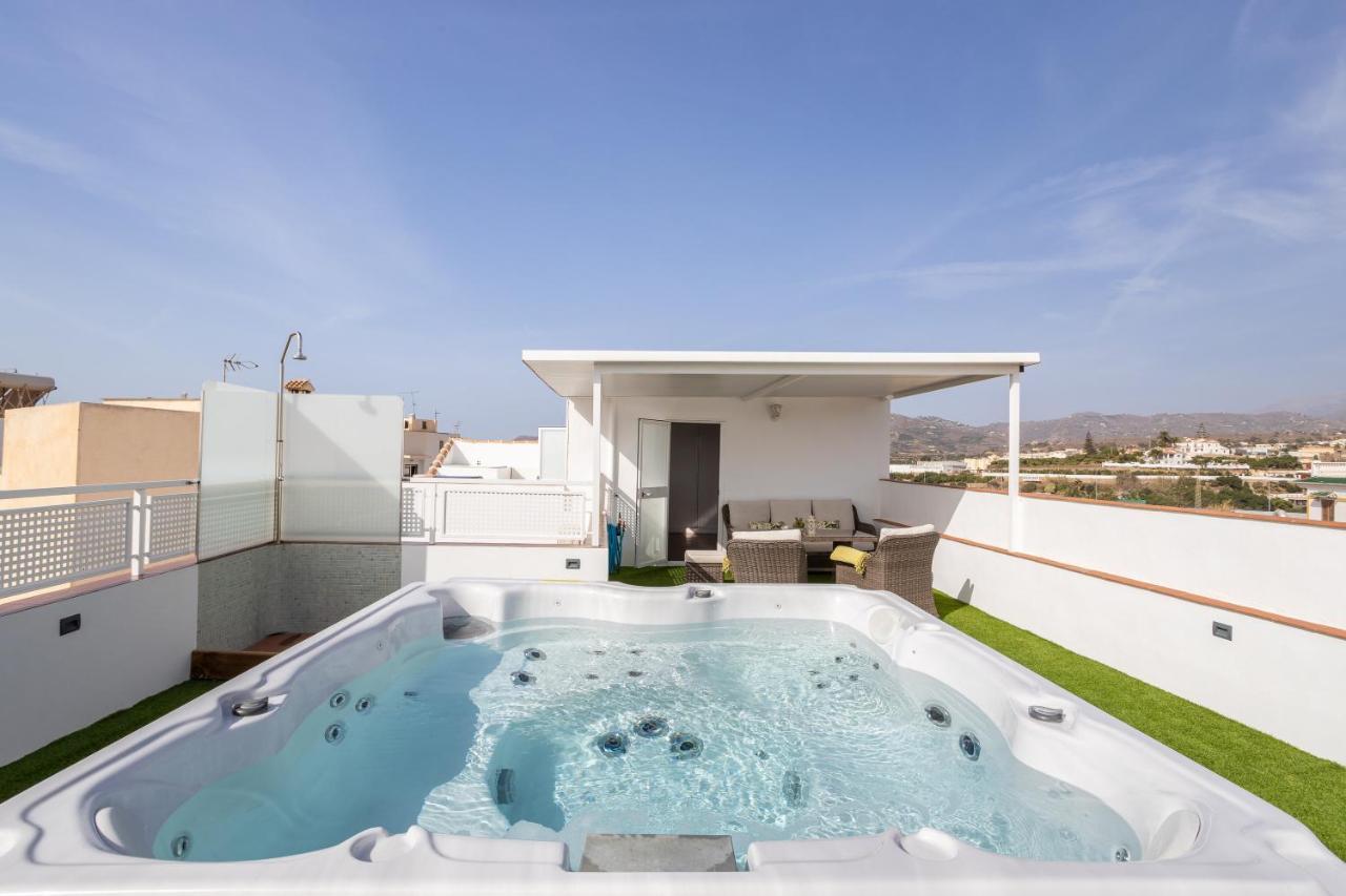 内尔哈Terraza Mar Y Montana公寓 外观 照片