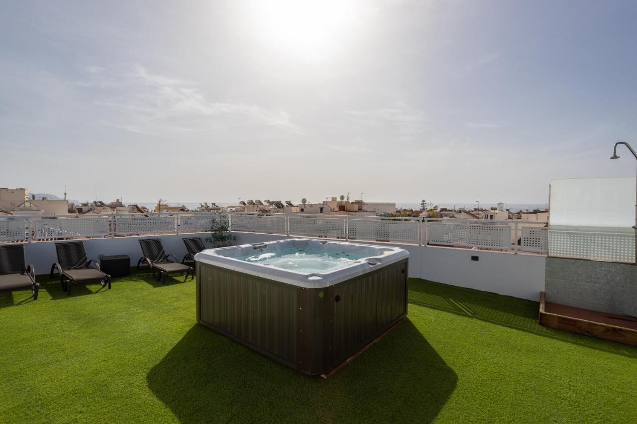 内尔哈Terraza Mar Y Montana公寓 外观 照片