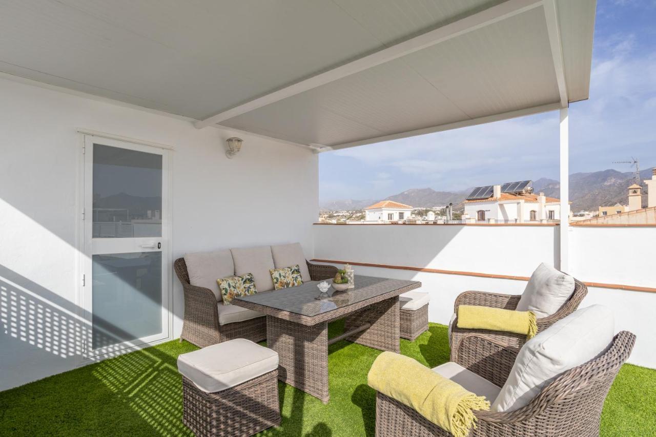 内尔哈Terraza Mar Y Montana公寓 外观 照片